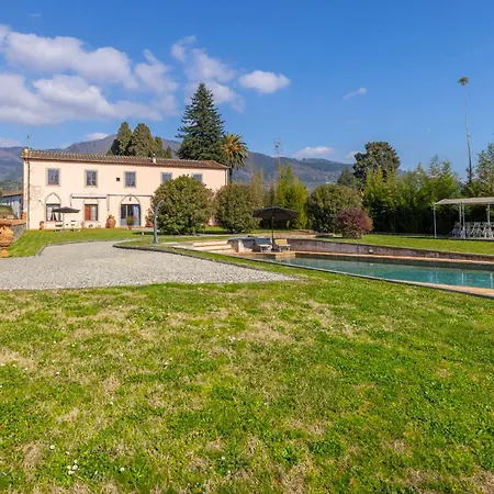 Villa Exclusive With Two Pools And Private Garden *