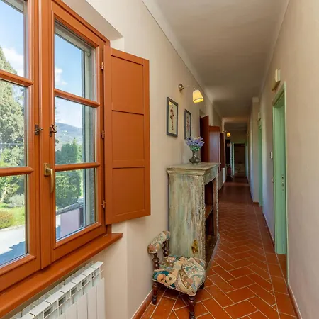 Exclusive With Two Pools And Private Garden
