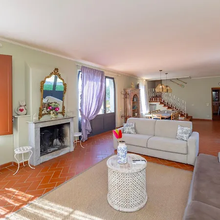 Exclusive With Two Pools And Private Garden Villa Capannori