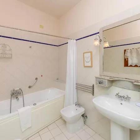 Villa Exclusive With Two Pools And Private Garden