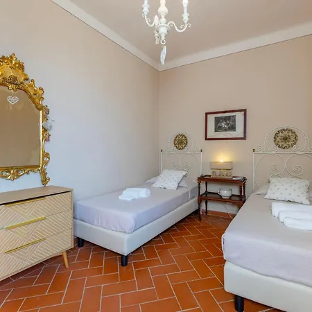 Exclusive With Two Pools And Private Garden Villa Capannori
