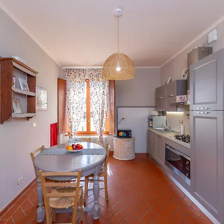 Exclusive With Two Pools And Private Garden * Capannori